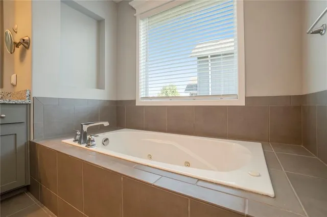 $670,000 | 20457 West 107th Terrace, Olathe, KS 66061