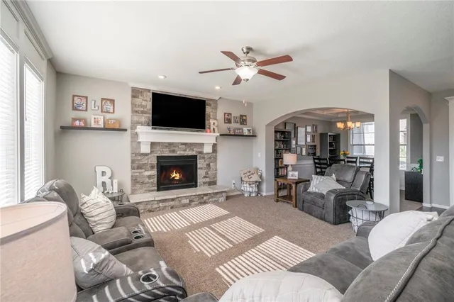 $670,000 | 20457 West 107th Terrace, Olathe, KS 66061