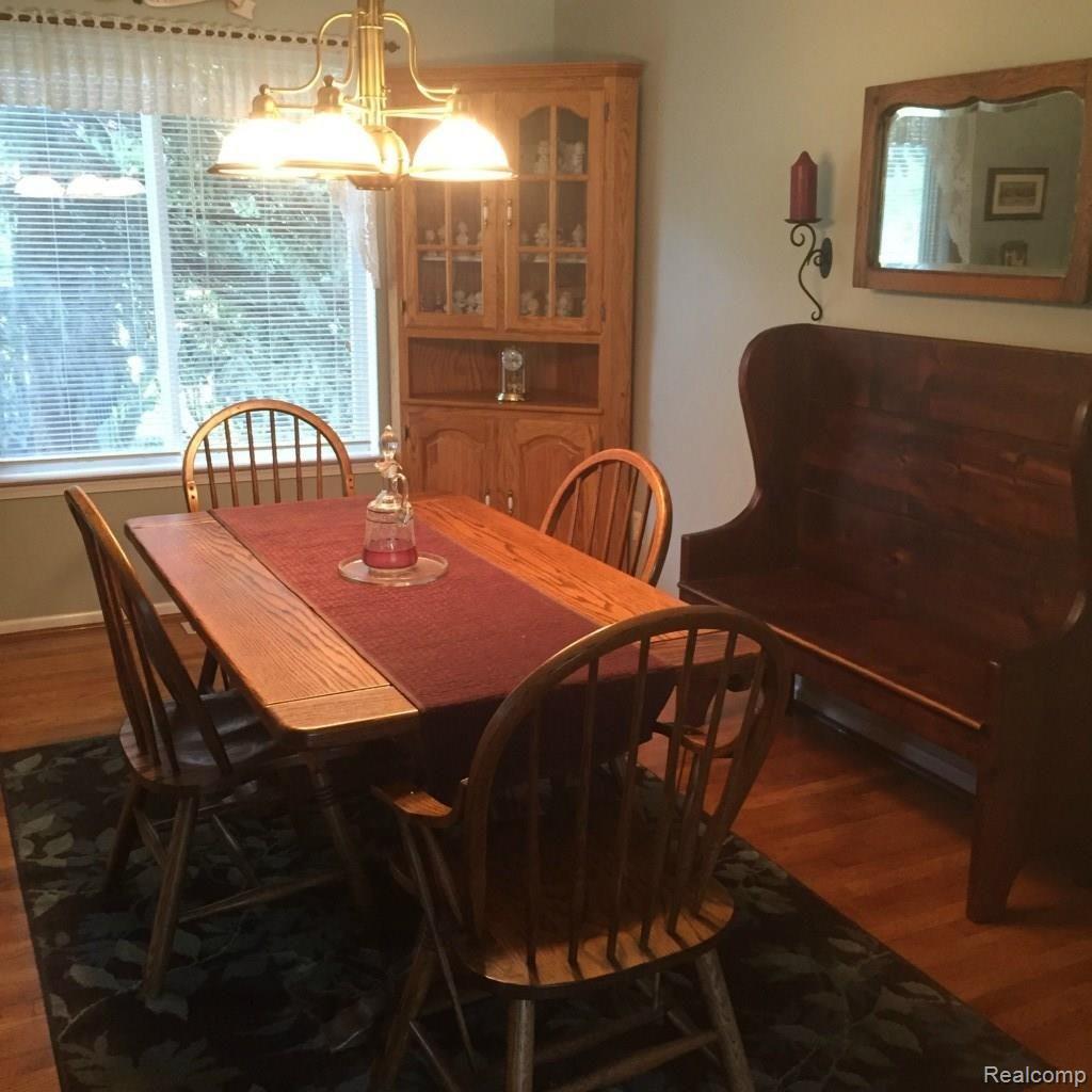 15134 Merriman Road Livonia, MI 48154 - Photo 12 of 34 DINING ROOM