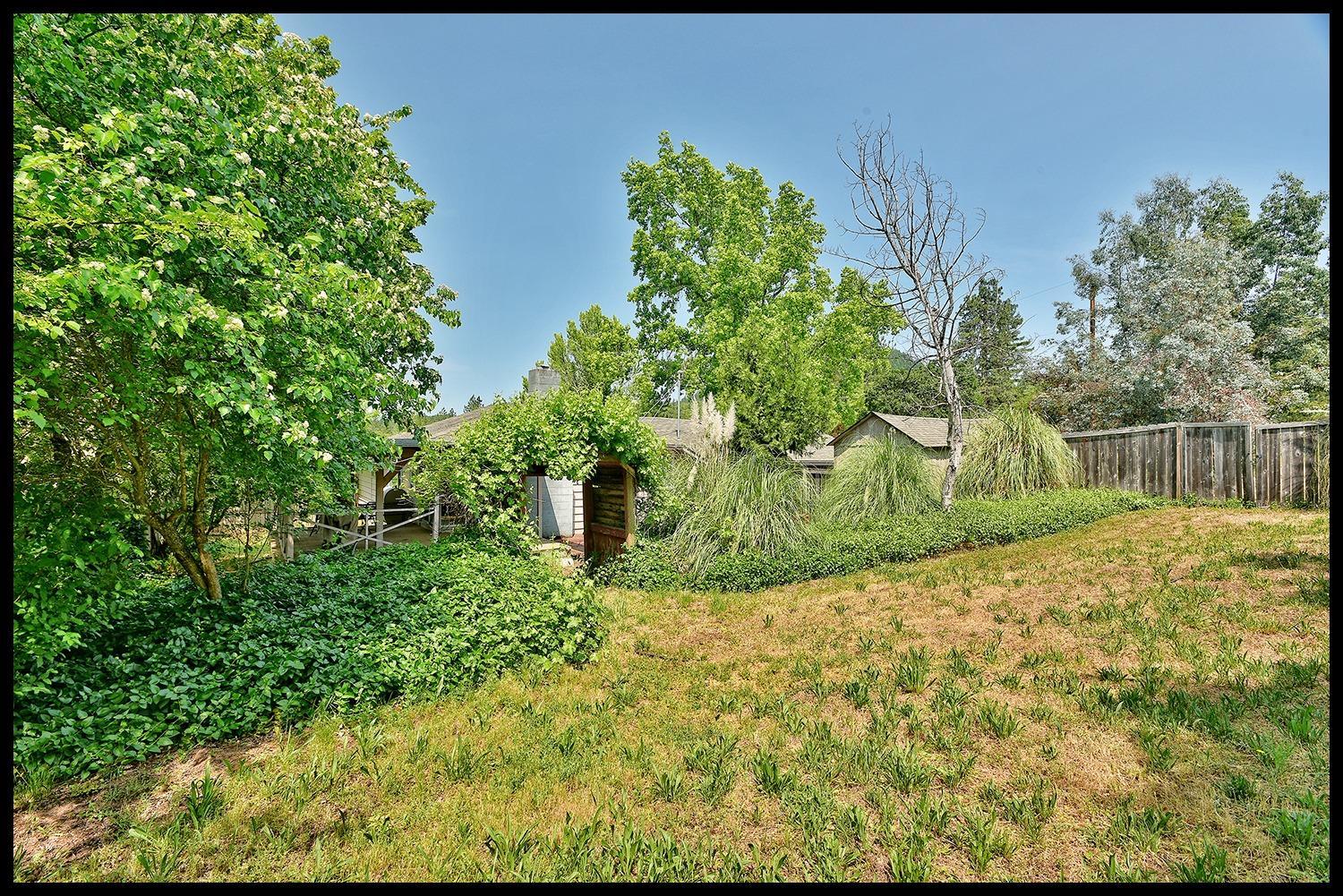 2397 Scoville Road Grants Pass, OR 97526 - Photo 13 of 31 Additional Photo