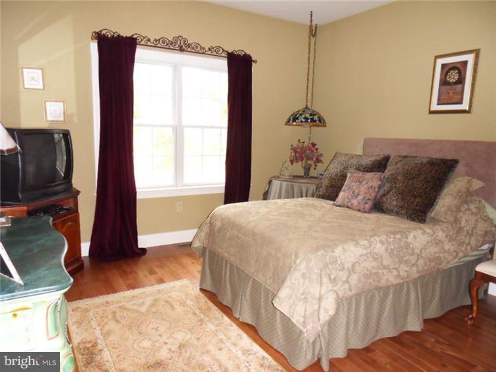 4899 Stump Road, Unit D Plumsteadville, PA 18947 - Photo 11 of 21 Bedroom 2