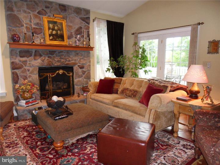 4899 Stump Road, Unit D Plumsteadville, PA 18947 - Photo 20 of 21 Great Room