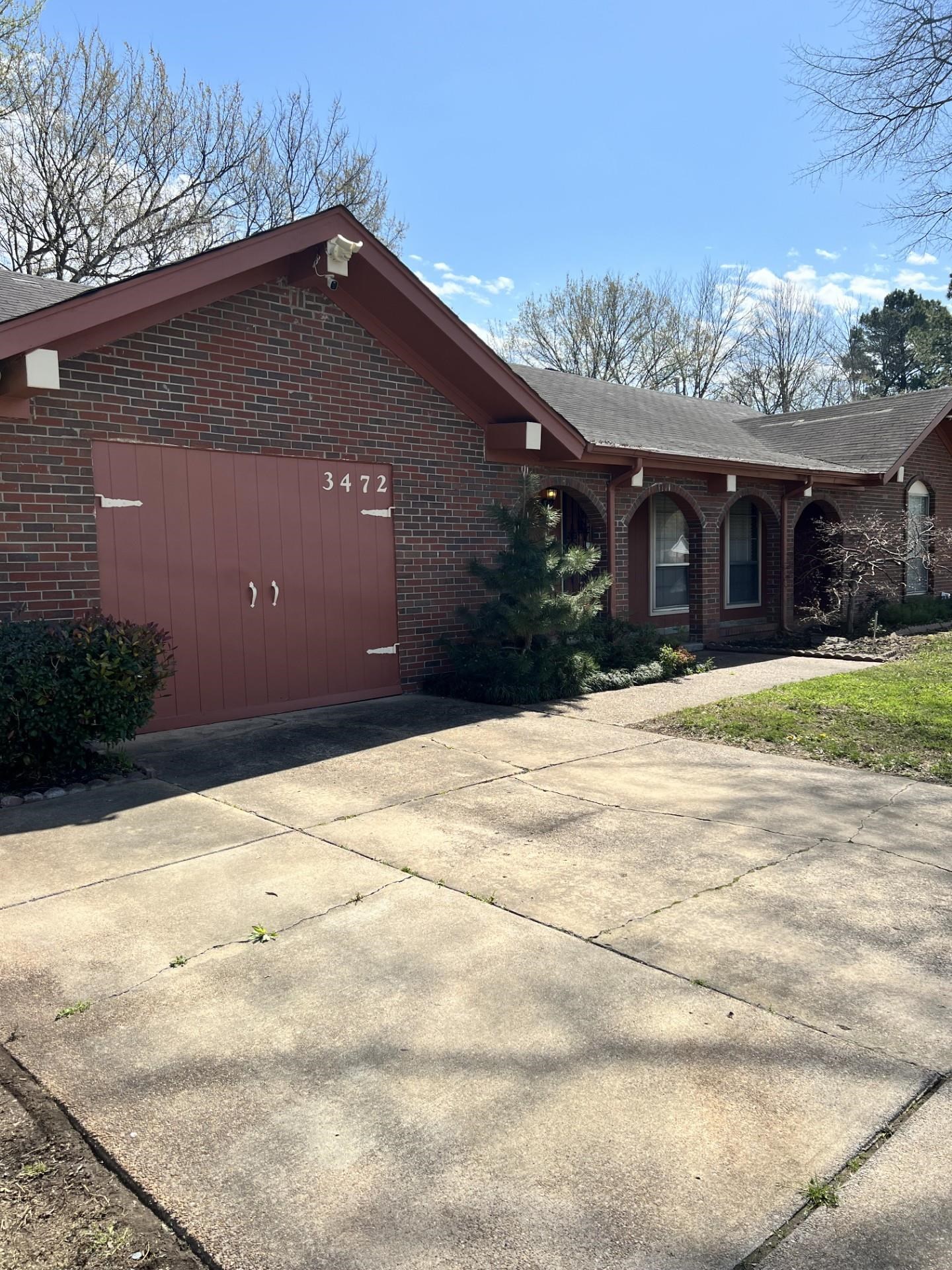 3472 Castleman Street Memphis, TN 38118 - Photo 2 of 30 a front view of a house
