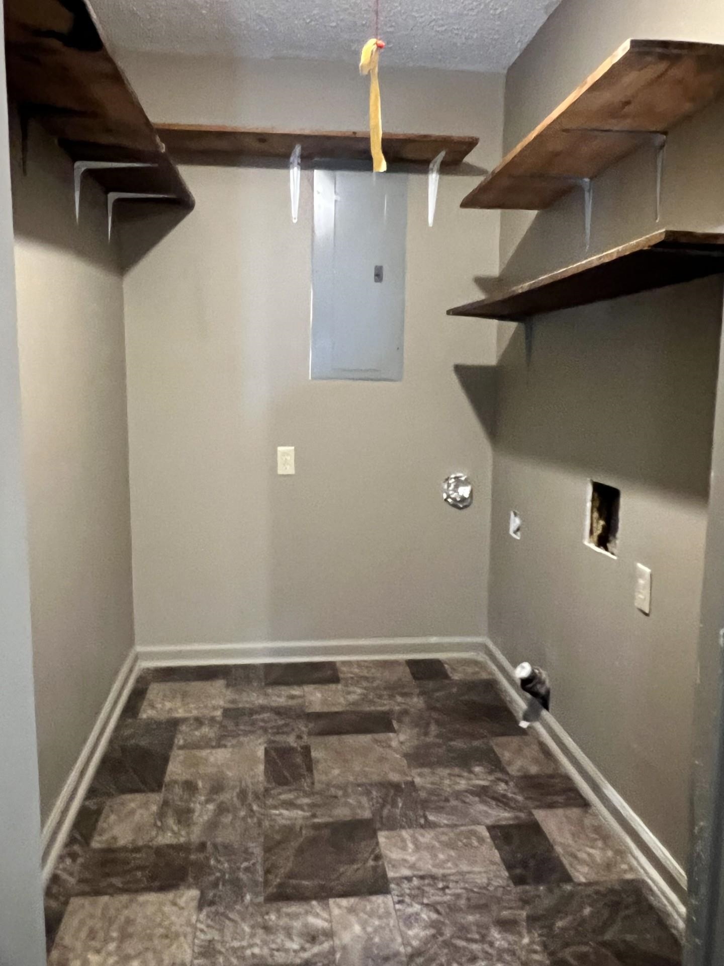 3472 Castleman Street Memphis, TN 38118 - Photo 25 of 30 a view of a small space