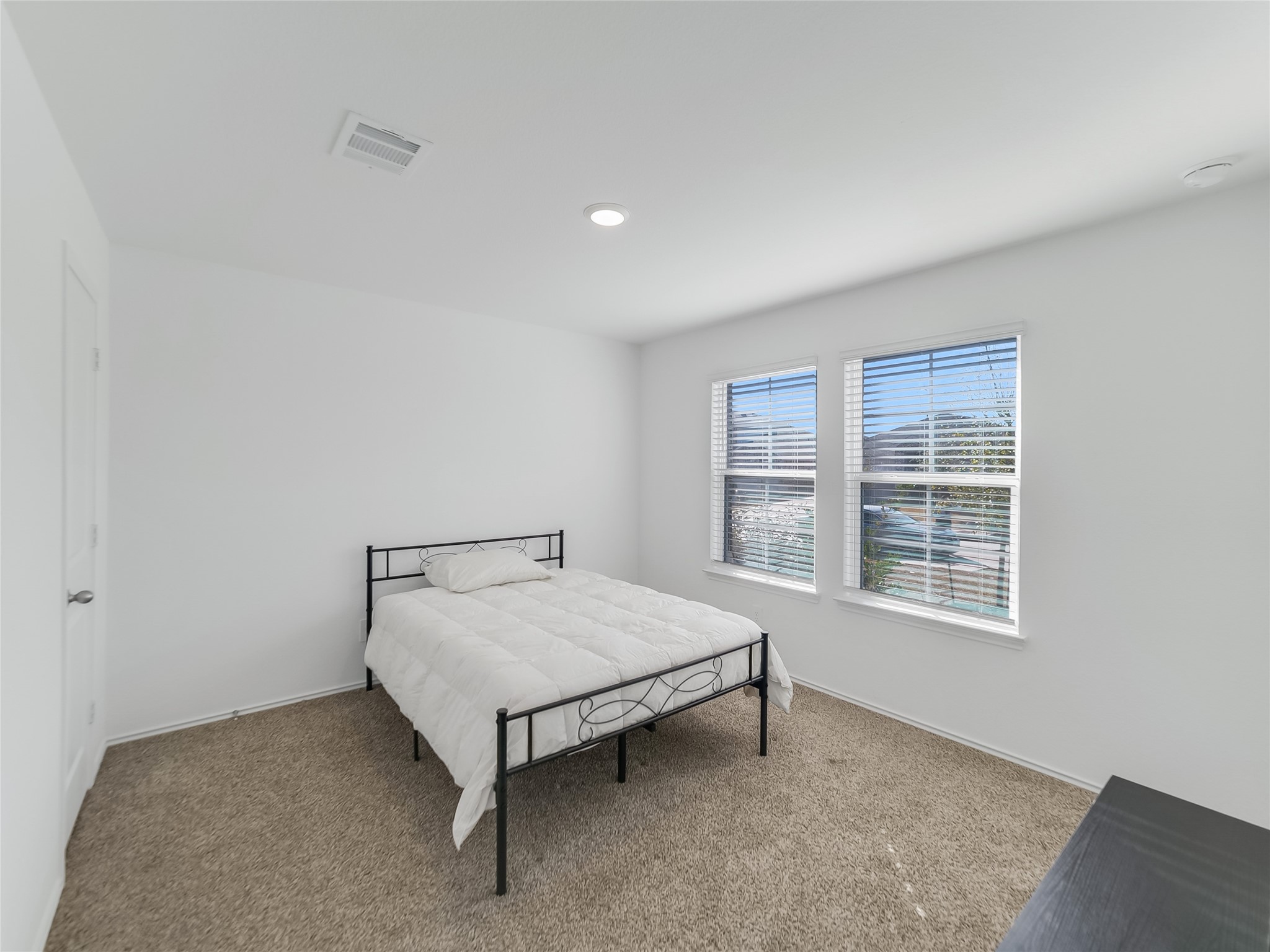 40422 Basalt Elm Road Magnolia, TX 77354 - Photo 5 of 27 a room with a bed and a window