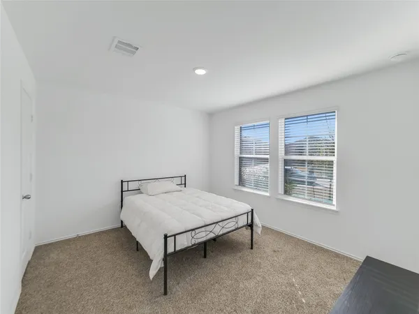 $2,100 | 40422 Basalt Elm Road, Magnolia, TX 77354