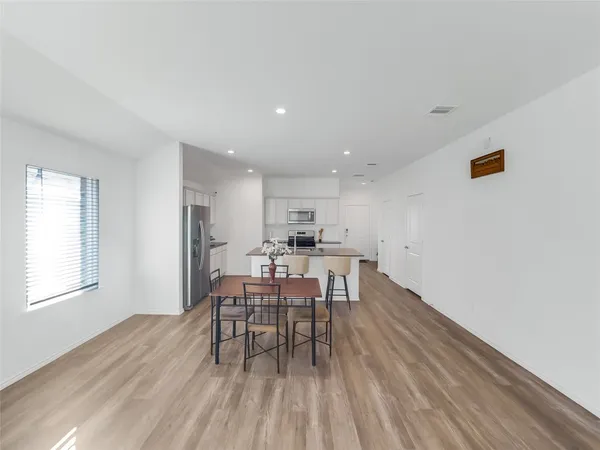 $2,100 | 40422 Basalt Elm Road, Magnolia, TX 77354