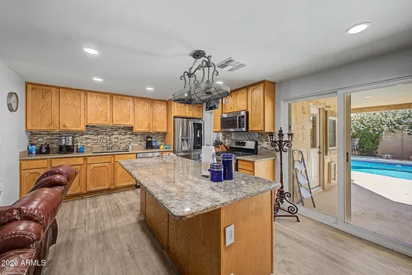 $550,000 | 14034 North 37th Street, Phoenix, AZ 85032