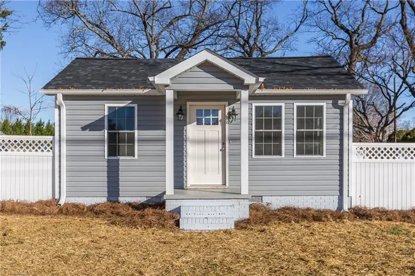 $259,900 | 1517 Skeet Club Road, High Point, NC 27265