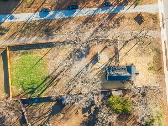 $269,900 | 1517 Skeet Club Road, High Point, NC 27265