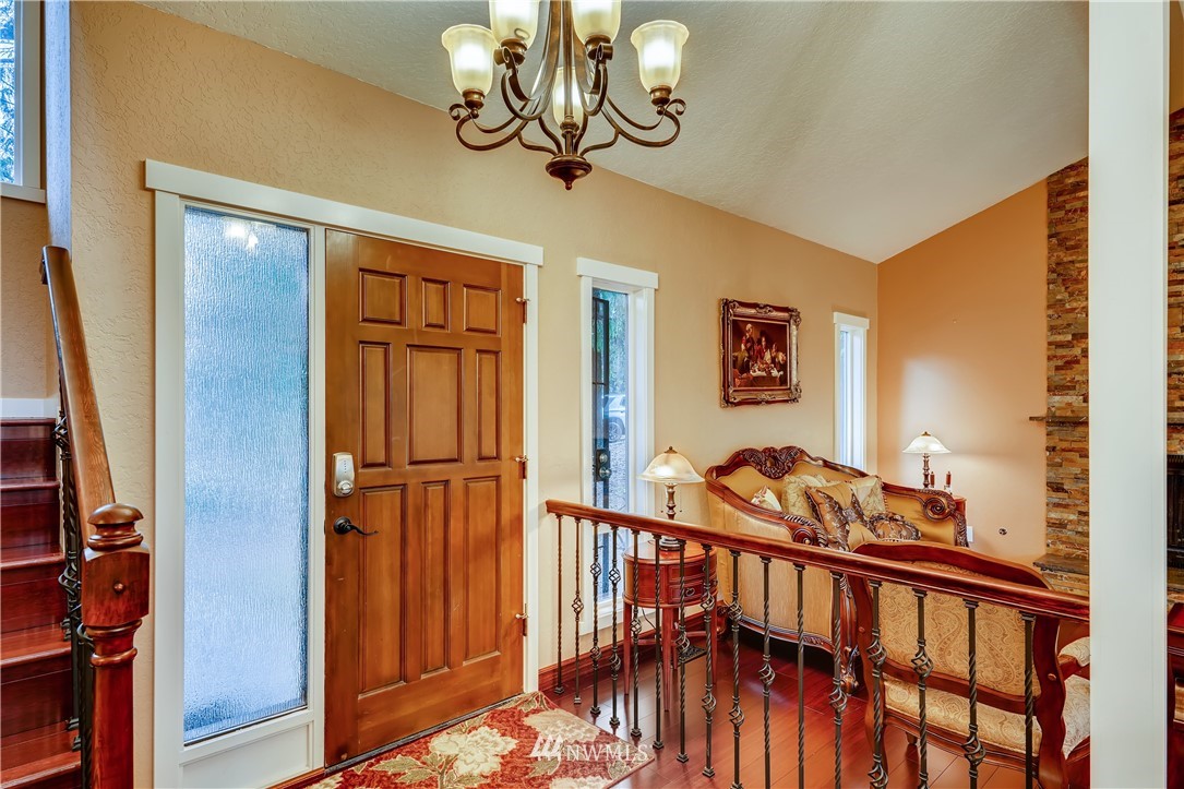 17630 17th Drive Southeast Bothell, WA 98012 - Photo 3 of 27 Gallery Image 3