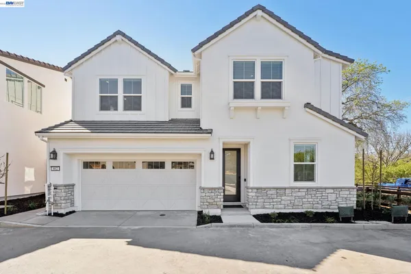 $1,468,690 | 802 Abigail, Clayton, CA 94598