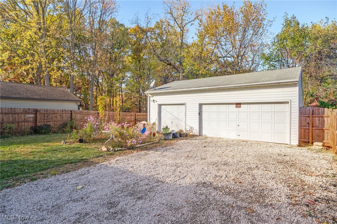 620 Hilliard Road Elyria, OH 44035 - Photo 17 of 19 Gallery Image 17