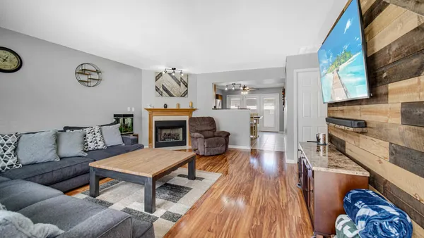 $249,900 | 1818 Golden Oak Court, Crown Point, IN 46307