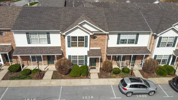 $249,900 | 1818 Golden Oak Court, Crown Point, IN 46307