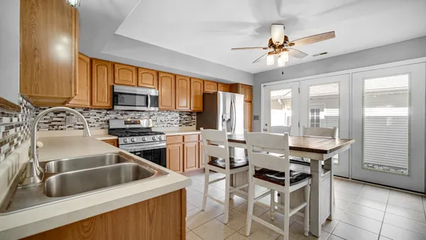 $249,900 | 1818 Golden Oak Court, Crown Point, IN 46307