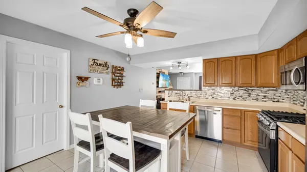 $249,900 | 1818 Golden Oak Court, Crown Point, IN 46307