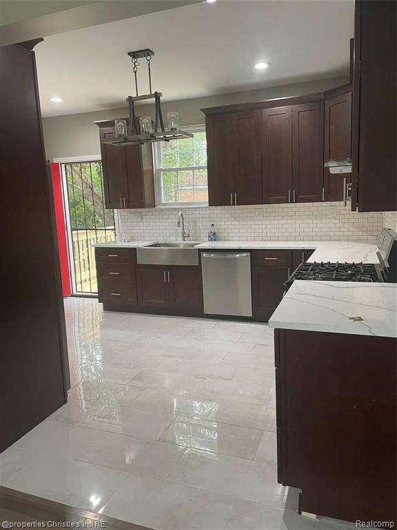 231 Westminster Street Detroit, MI 48202 - Photo 3 of 8