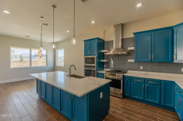 $599,000 | 972 Pellegrino Avenue, El Paso, TX 79932
