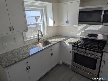 $3,300 | 67 Avery Street, Stamford, CT 06902