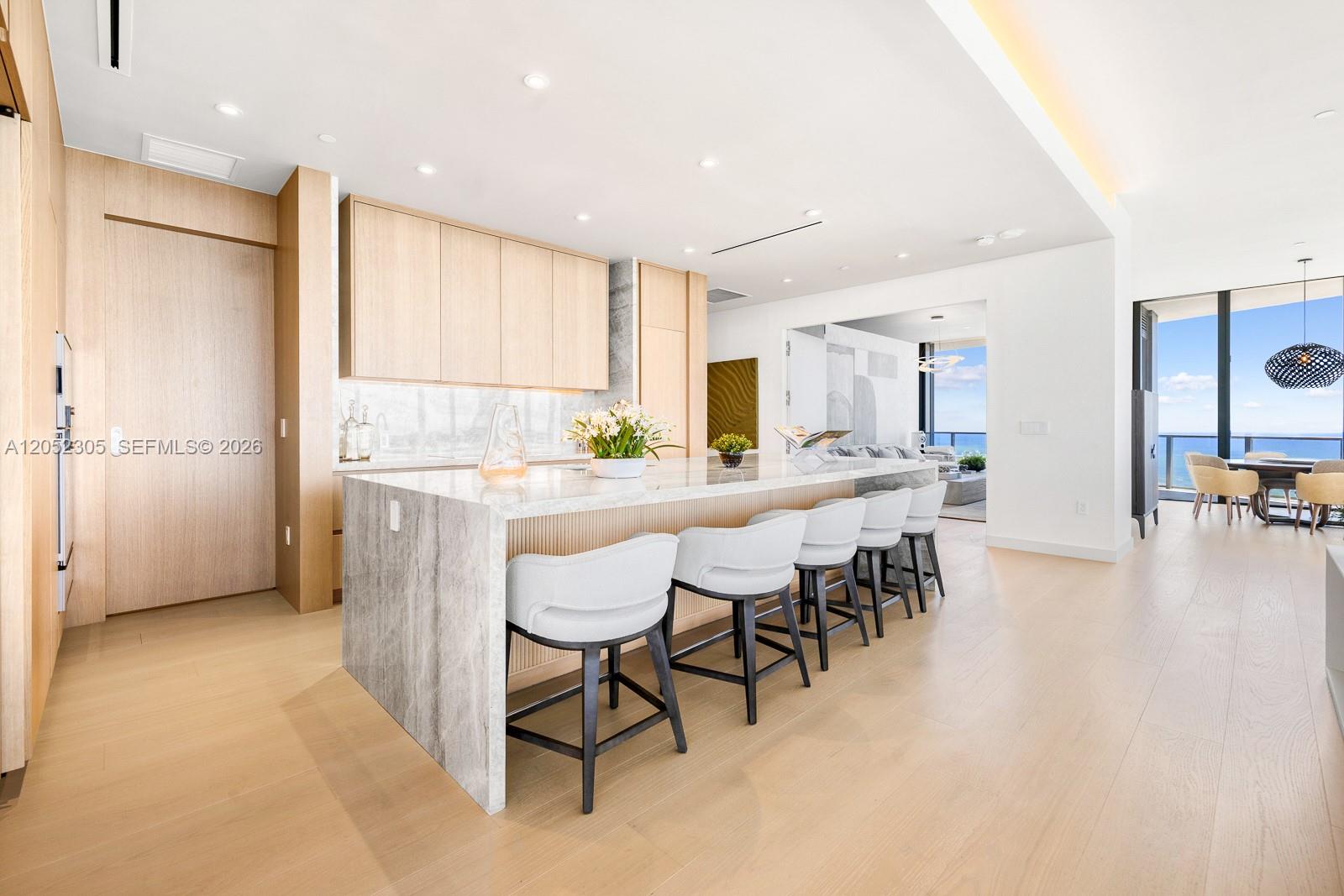500 Alton Road, Unit PH4701 Miami Beach, FL 33139 - Photo 5 of 117 Gallery Image 5