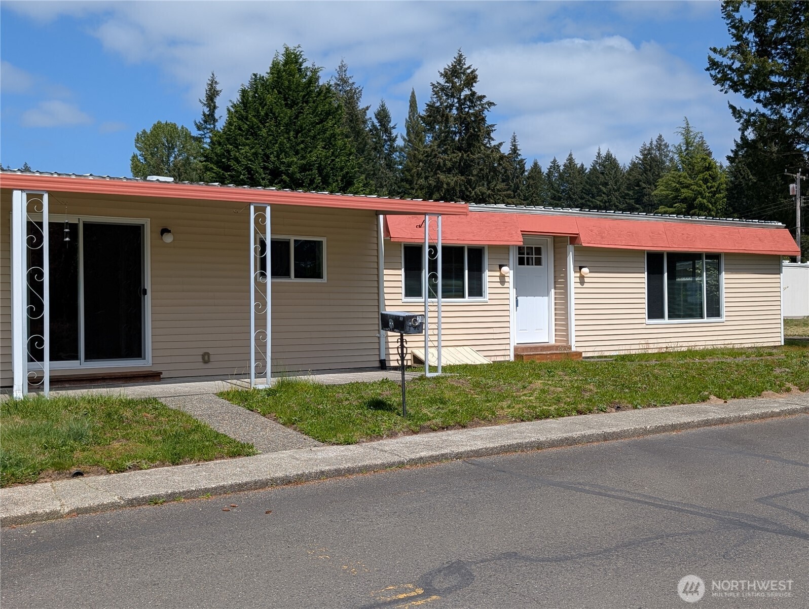 930 Trosper Road Southwest, Unit 70 Tumwater, WA 98512 - Photo 1 of 27 Gallery Image 1