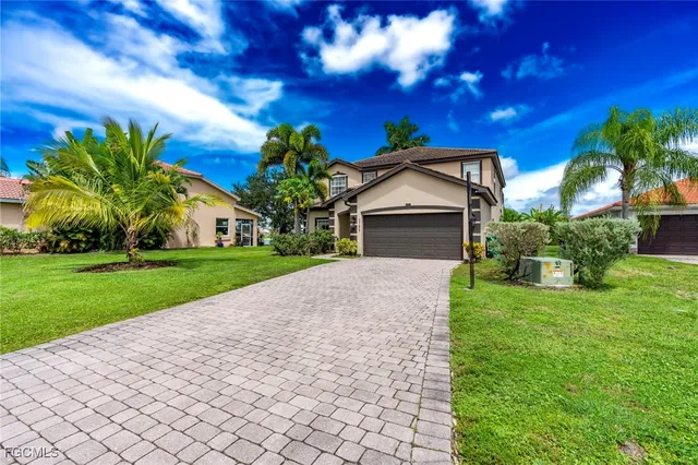 $575,000 | 2793 Amberwood Court, Naples, FL 34120
