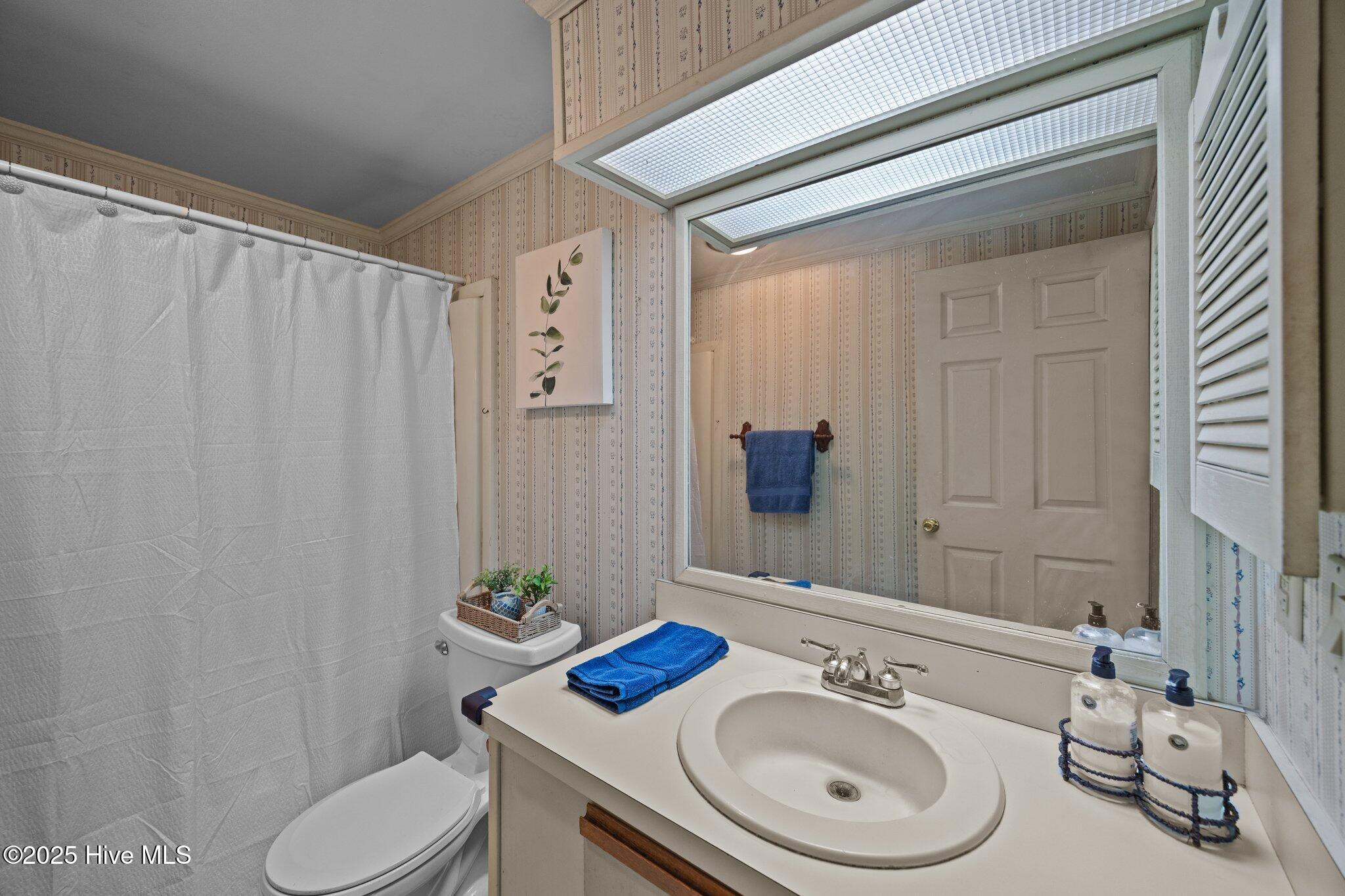 1032 Ball Road Washington, NC 27889 - Photo 28 of 50 GUEST BATH