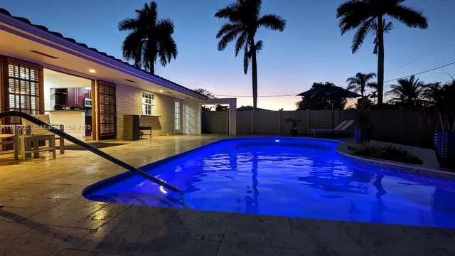 $5,000 | 4027 Pierce Street, Hollywood, FL 33021