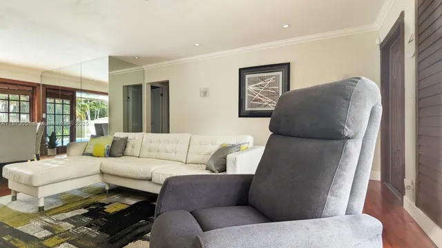 $5,000 | 4027 Pierce Street, Hollywood, FL 33021