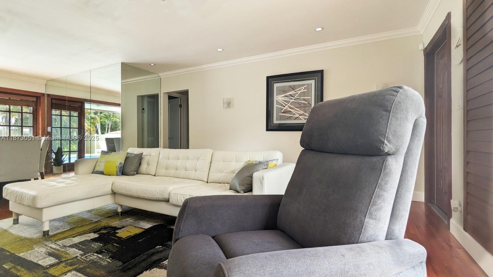 4027 Pierce Street Hollywood, FL 33021 - Photo 4 of 22