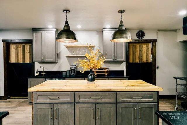 $6,750,000 | 13450 Salmon River, McCall, ID 83638