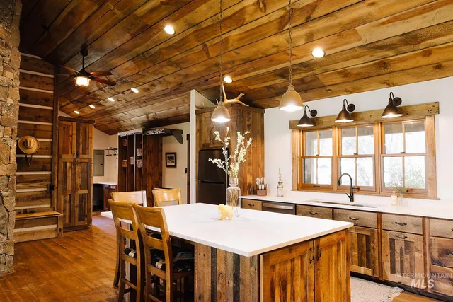 $6,750,000 | 13450 Salmon River, McCall, ID 83638