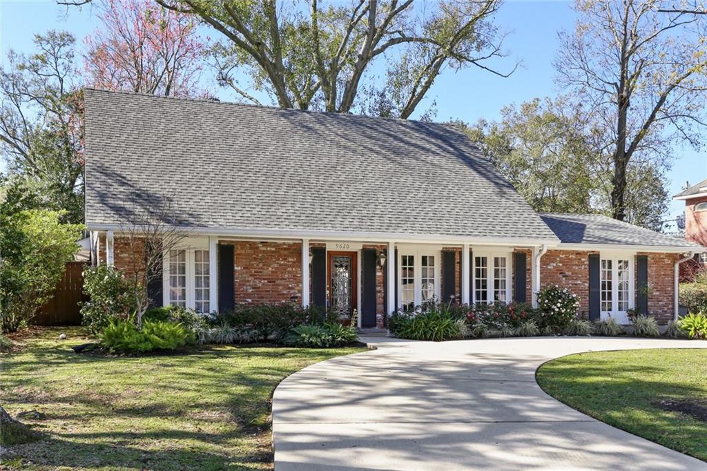 9620 Robin Lane River Ridge, LA 70123 - Photo 2 of 28