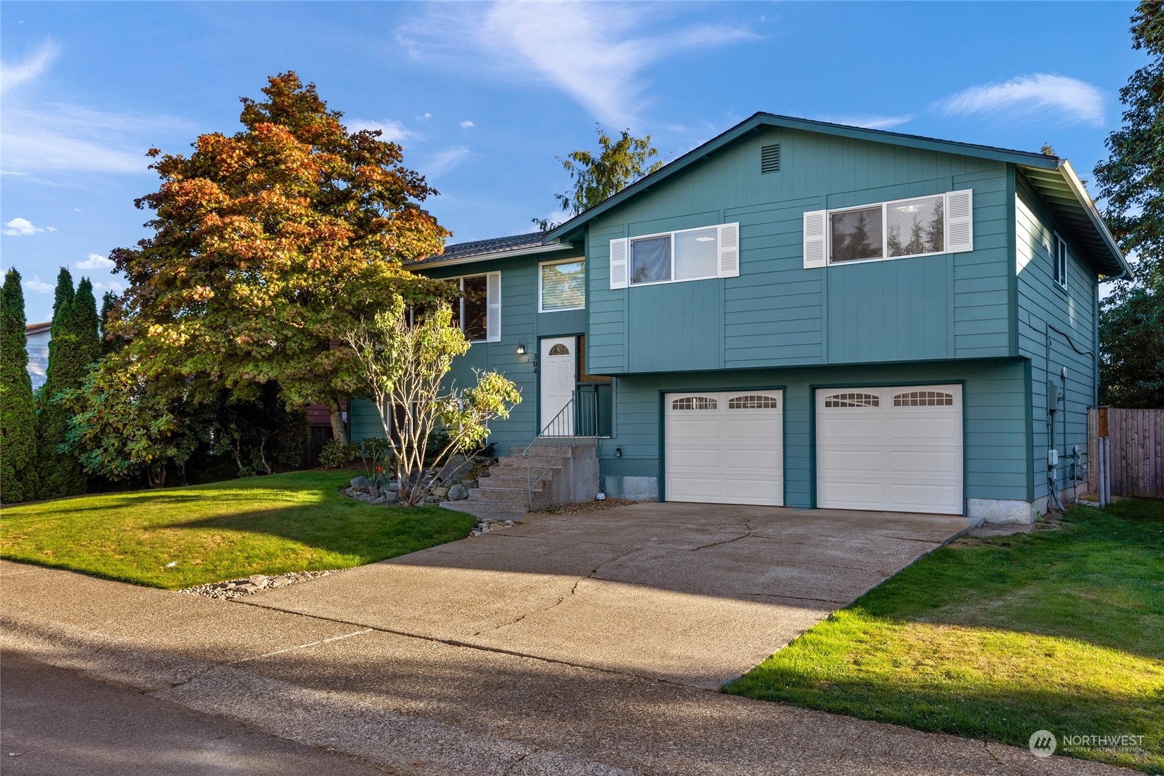 304 214th Street Southwest Bothell, WA 98021 - Photo 1 of 39
