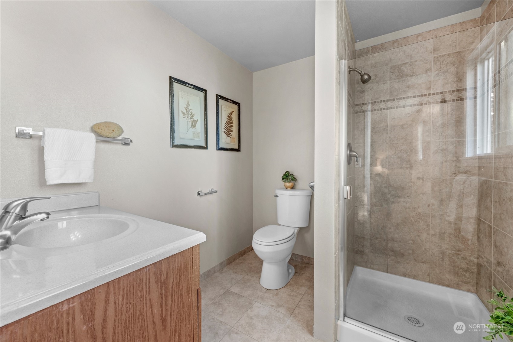 304 214th Street Southwest Bothell, WA 98021 - Photo 17 of 39