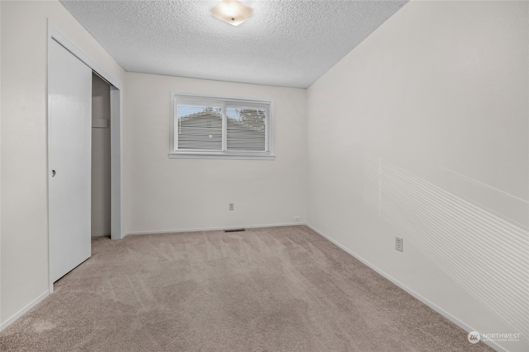 304 214th Street Southwest Bothell, WA 98021 - Photo 18 of 39