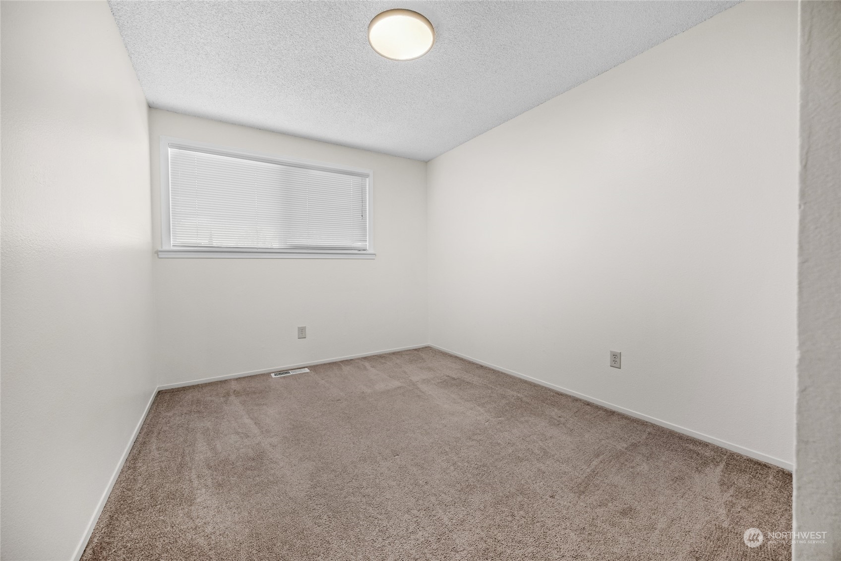 304 214th Street Southwest Bothell, WA 98021 - Photo 21 of 39