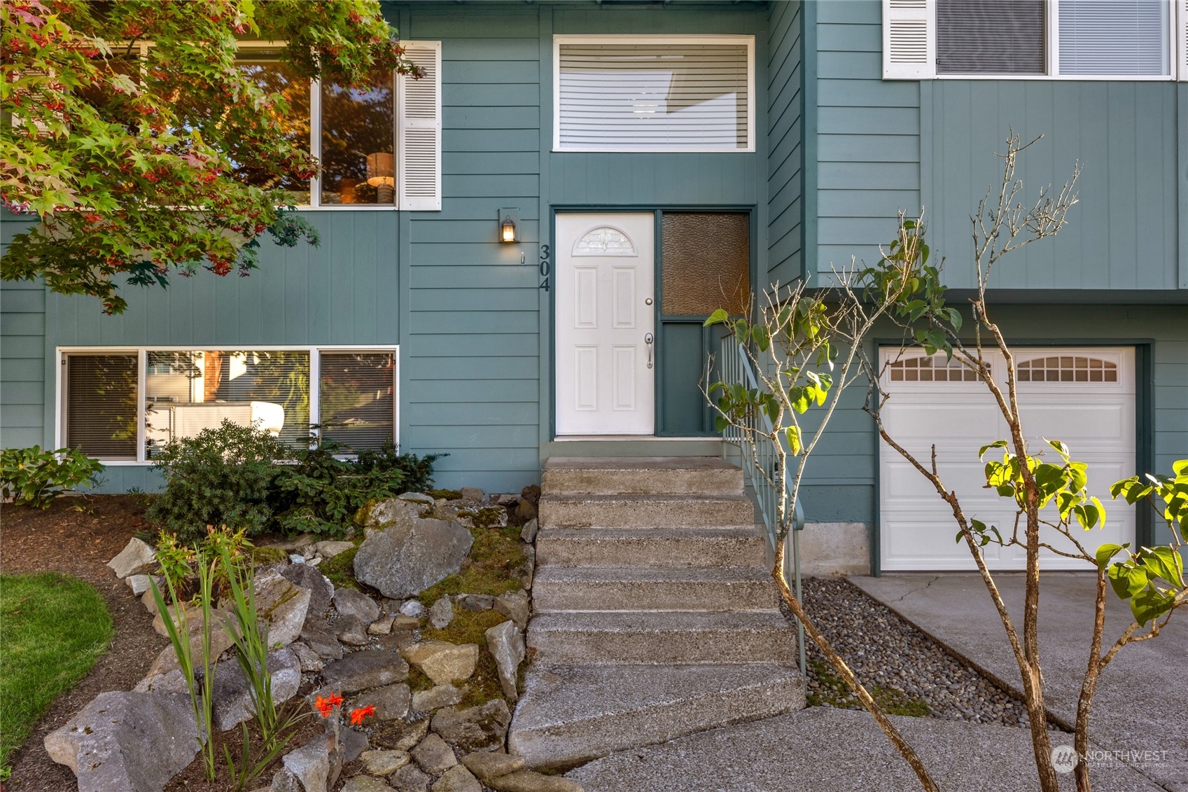 304 214th Street Southwest Bothell, WA 98021 - Photo 3 of 39