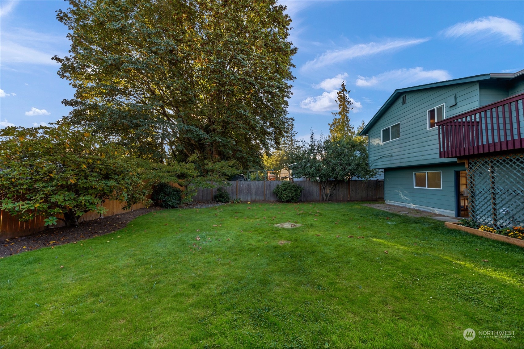 304 214th Street Southwest Bothell, WA 98021 - Photo 31 of 39