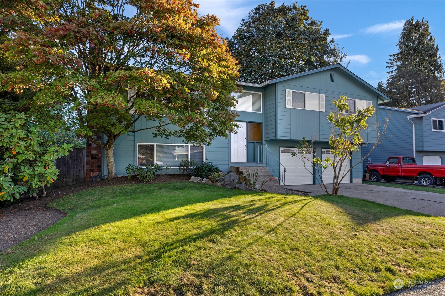 304 214th Street Southwest Bothell, WA 98021 - Photo 33 of 39
