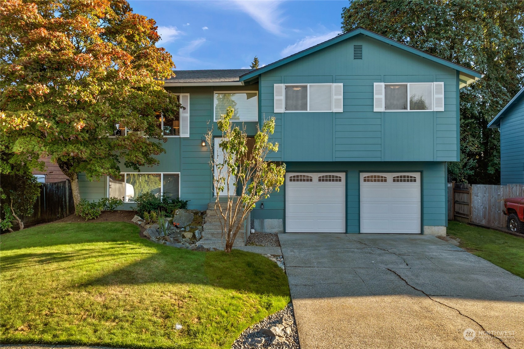 304 214th Street Southwest Bothell, WA 98021 - Photo 34 of 39