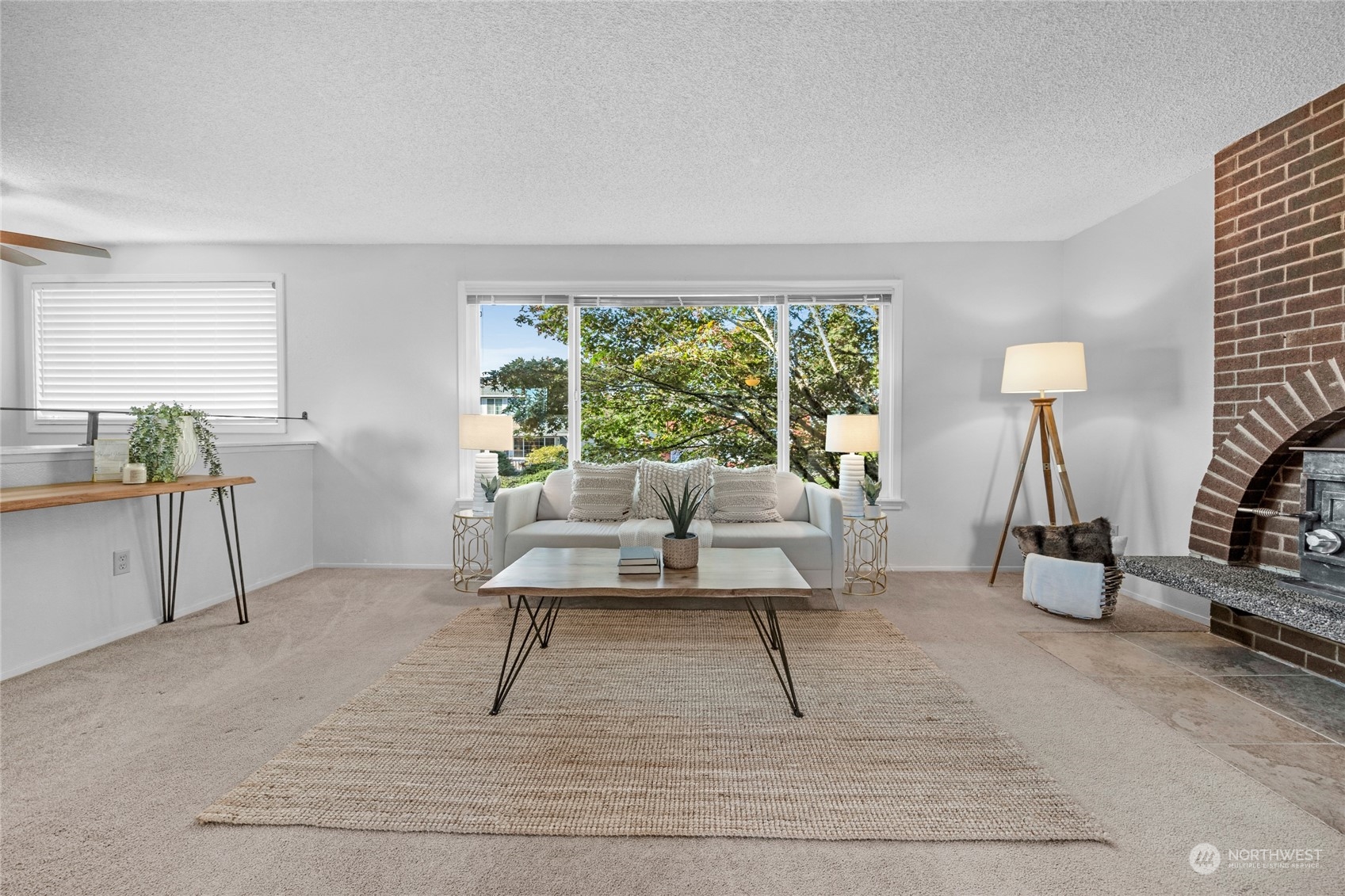 304 214th Street Southwest Bothell, WA 98021 - Photo 5 of 39