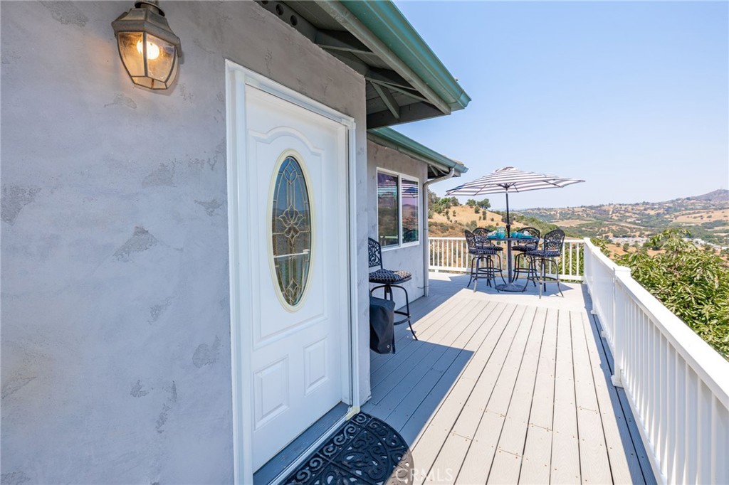 2125 Puerto Del Mundo Fallbrook, CA 92028 - Photo 43 of 52