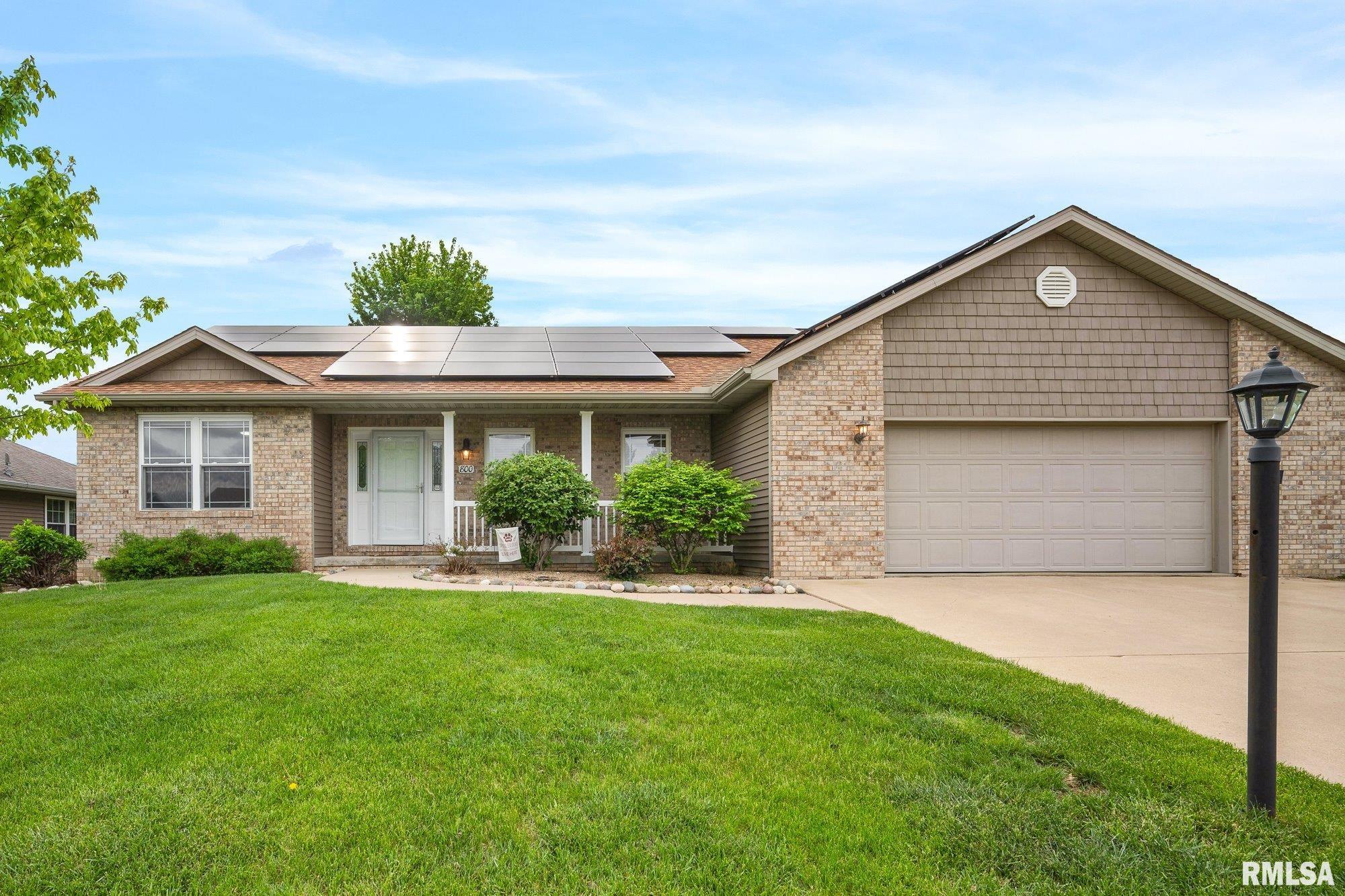 800 Simon Street Washington, IL 61571 - Photo 1 of 49