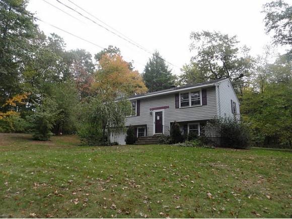 10 Spring Road Londonderry, NH 03053 - Photo 1 of 1