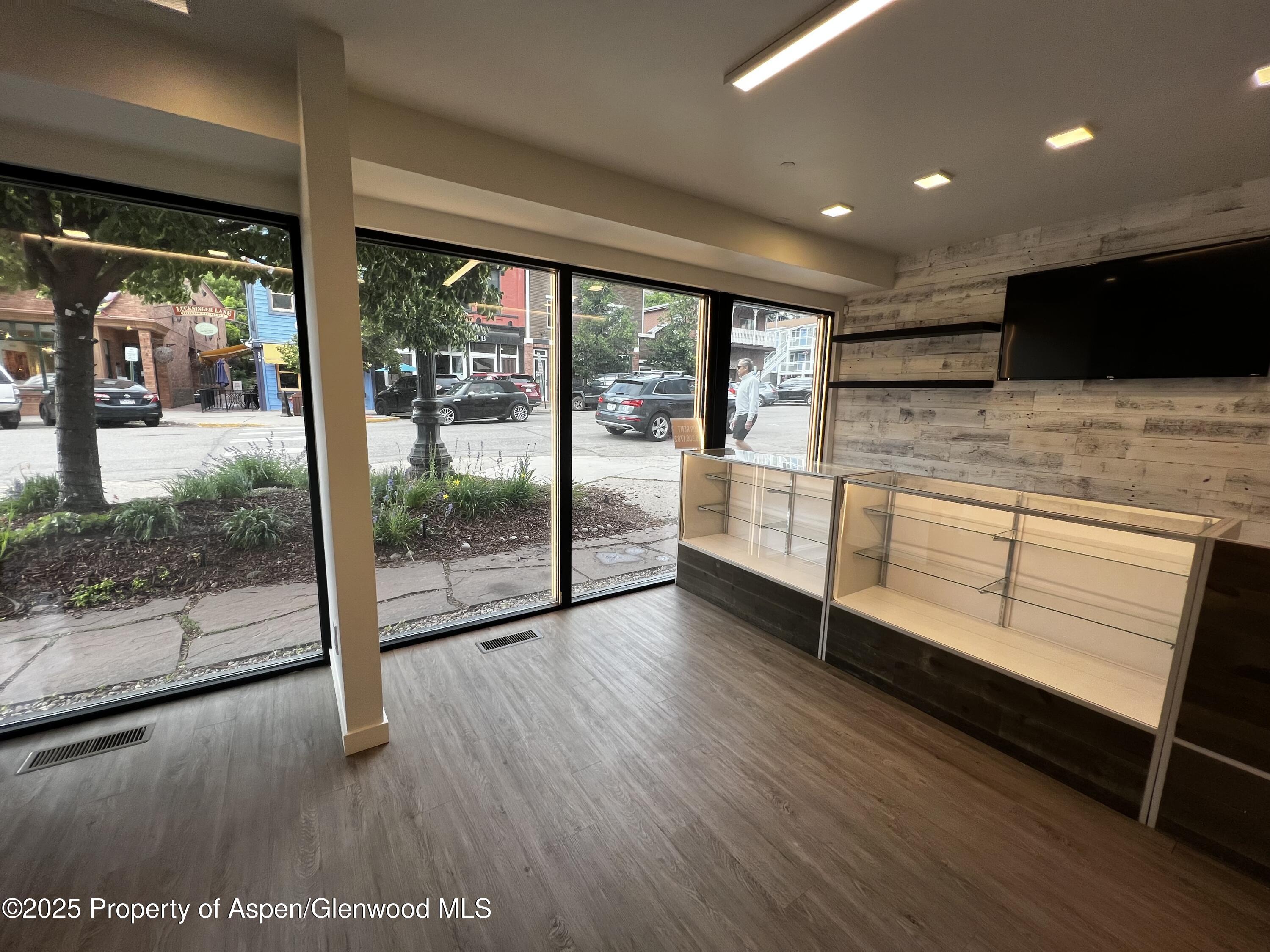 175 Midland Avenue, Unit 10 Basalt, CO 81621 - Photo 16 of 17 Downstairs - Commercial