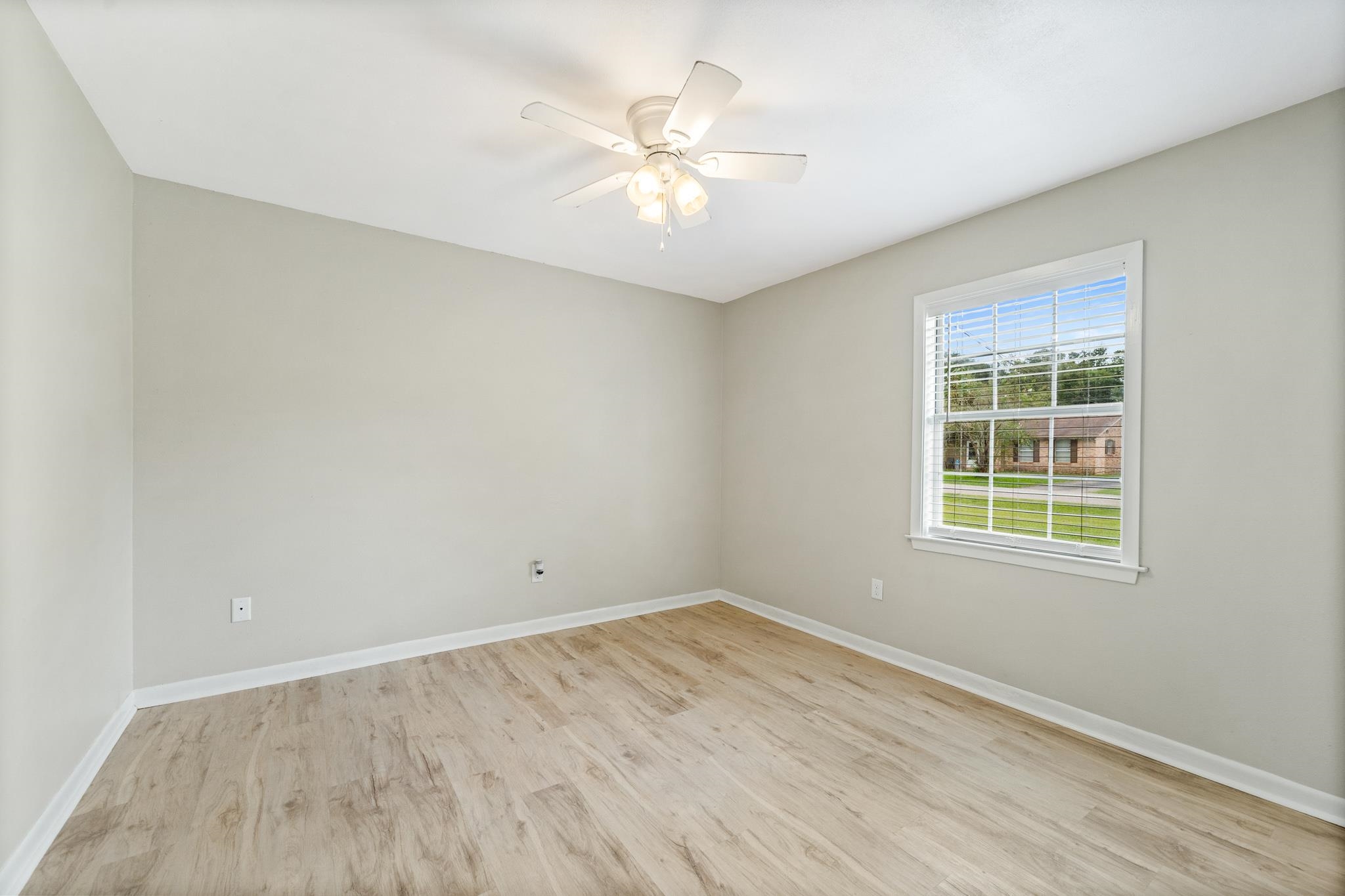 208 West Sycamore Avenue Foley, AL 36535 - Photo 11 of 21