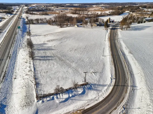 $600,000 | L1 Femrite Drive, Cottage Grove, WI 53527