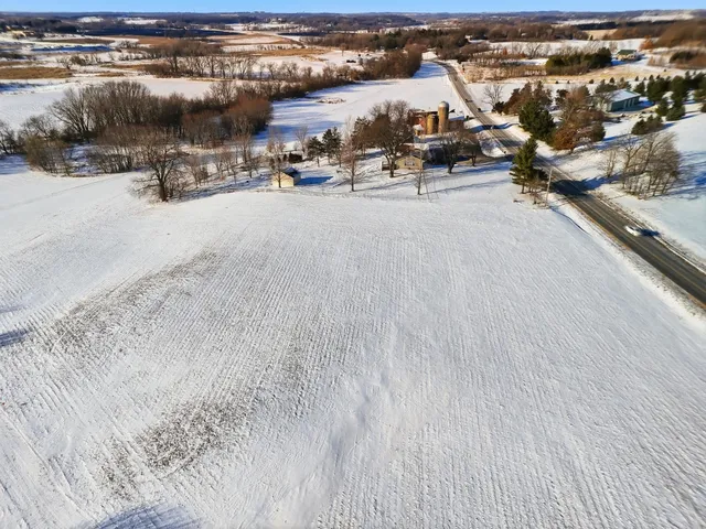 $600,000 | L1 Femrite Drive, Cottage Grove, WI 53527